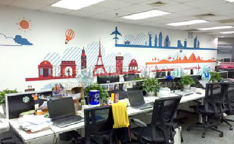 柳城教你设计办公室墙绘的方法。