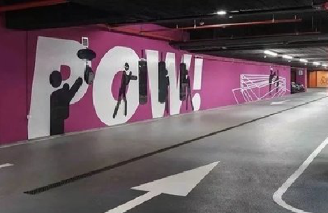 柳城墙绘设计师的选择是关键。